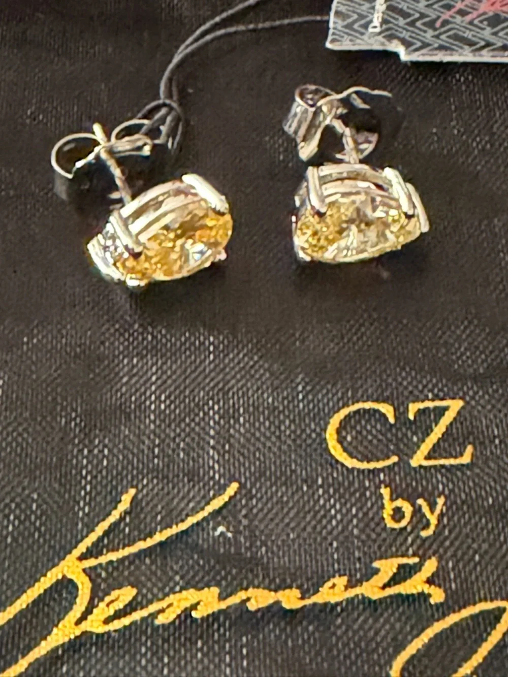 CZ by Kenneth Jay LanePear Cut Yellow Cubic
Zirconia Stud Earrings New - Picture 2 of 4